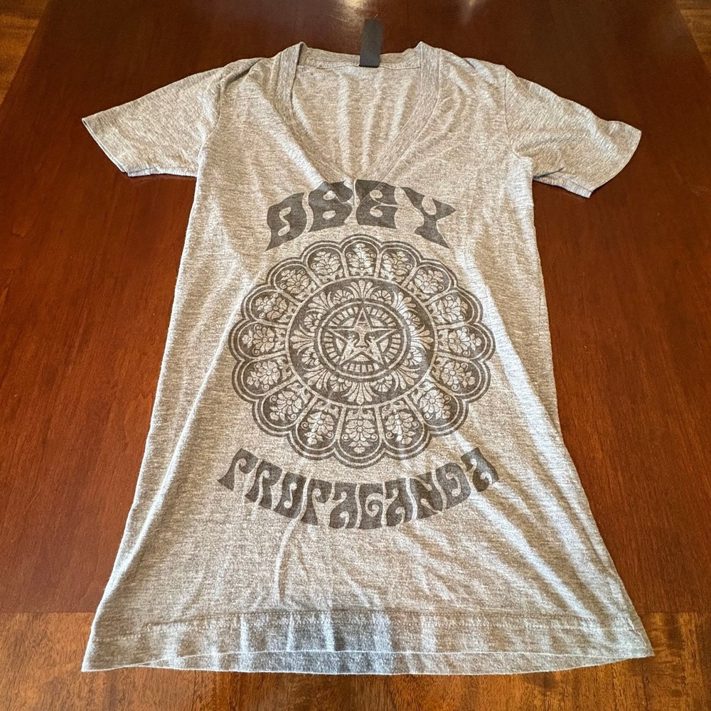 Obey Propaganda Mandala Graphic Tee Gray Deep V Neck Streetwear Shirt